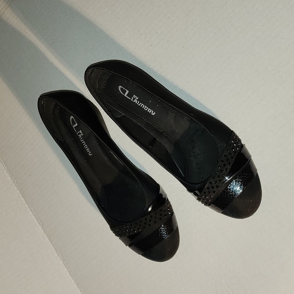 CL by Laundry black flats with patent leather details - Picture 2 of 7
